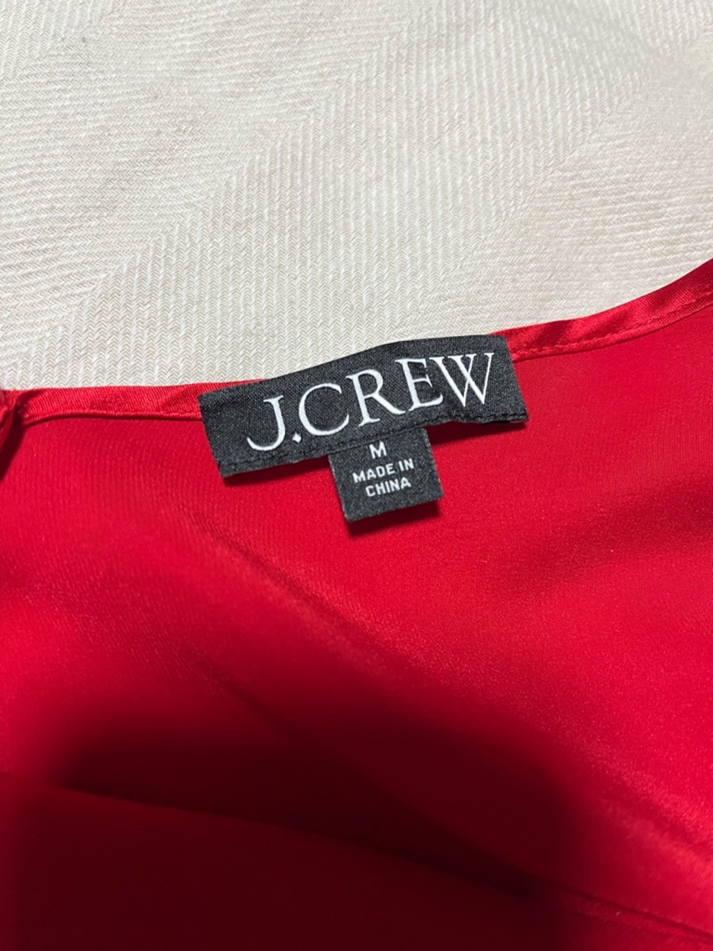 NWOT 100% Silk J. Crew Carrie V-neck Camisole Tank Top Red Going Out Medium - Picture 6 of 10